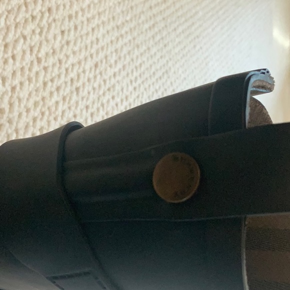 Burberry rain boots - Picture 7 of 9